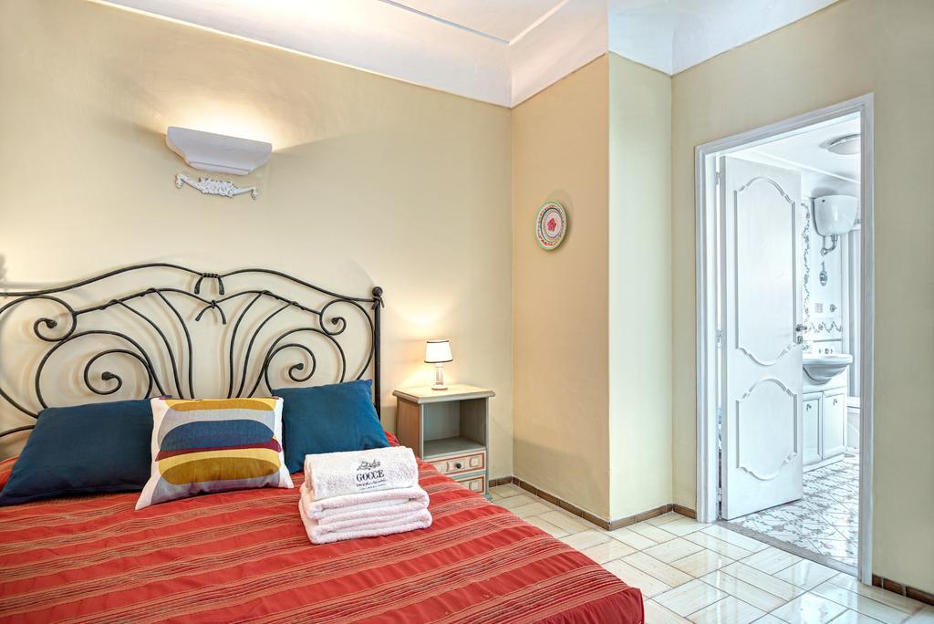 Villa Goldfinger กาปรี ภายนอก รูปภาพ